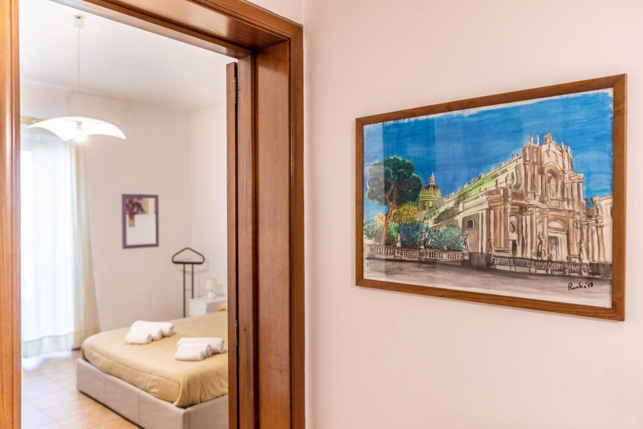 Street Art House Hotel Catania Bagian luar foto