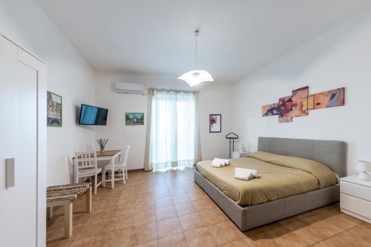 Street Art House Hotel Catania Bagian luar foto